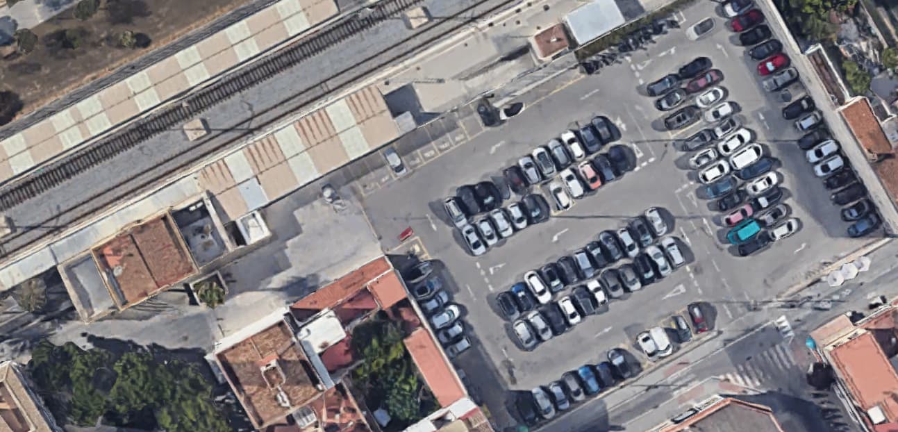 Aparcamiento estación Malgrat de Mar.jpg
