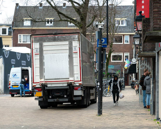 Utrecht - laden lossen.jpg